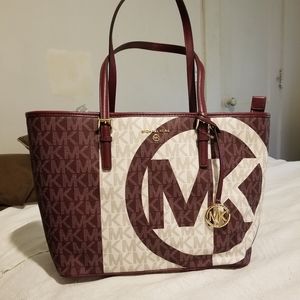 NWT-MICHAEL Michael Kors Jet Set Charm Tote